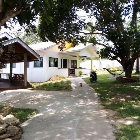 Balai Mariacaria Pension House Guindulman Extérieur photo